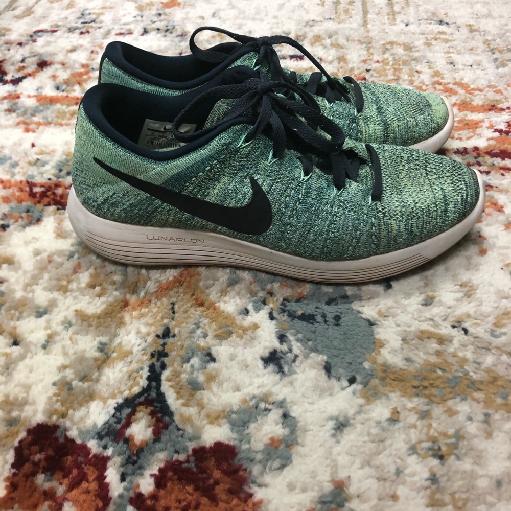 Nike Women's Mint Green and Black Flyknit Lunarlon Running Shoes - Picture 7 of 7